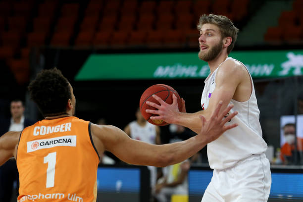 少进攻良机 少进攻良机